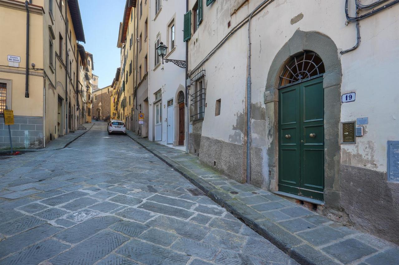 La Maison At The Old Bridge Florence Exterior photo
